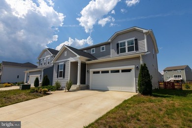Built in 2022 and meticulously maintained, this Richmond - photo 5