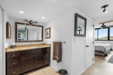 This turn key spacious 3 bedroom 3 bath top floor end unit is - photo 22