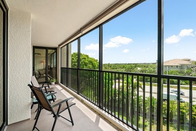 This turn key spacious 3 bedroom 3 bath top floor end unit is - photo 30