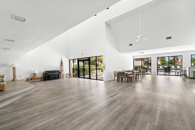 This turn key spacious 3 bedroom 3 bath top floor end unit is - photo 44