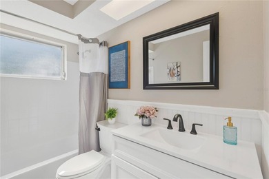 **WOW! BEST DEAL in HOLIDAY with NO HOA!** This contemporary - photo 10