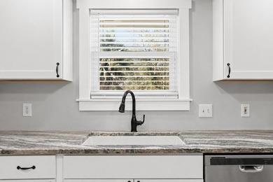 Fully RENOVATED from top to bottom, 3007 Longwood Cir. is a - photo 7