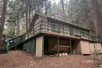 Charming Alta Sierra cabin with breathtaking tree and mountain - photo 1