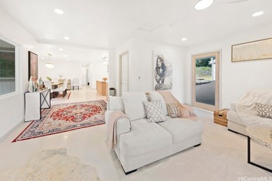 E Komo mai, this property welcomes you with a sweeping paved - photo 9
