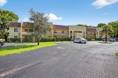 Lake Condo For Sale in Boca Raton, Florida