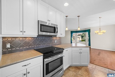 Welcome home to this beautifully maintained 3 bedroom, 2 bath - photo 14