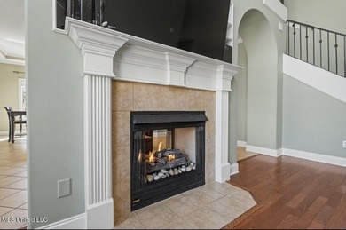Spacious Living in a Prime Location! Welcome home to this - photo 17