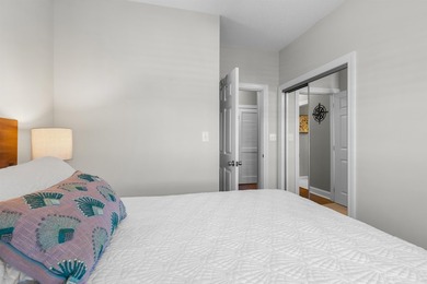 Welcome to luxury living overlooking the picturesque greens of - photo 19