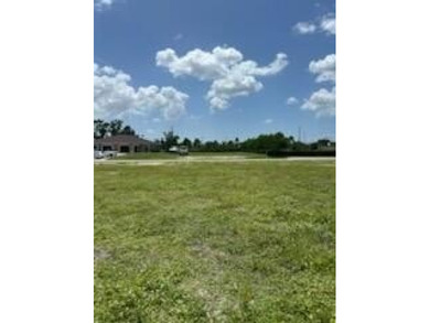 Build your dream home on this oversized freshwater canal lot in - photo 21