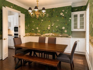 Rare opportunity in coveted Valley View Park Estates, known for - photo 3