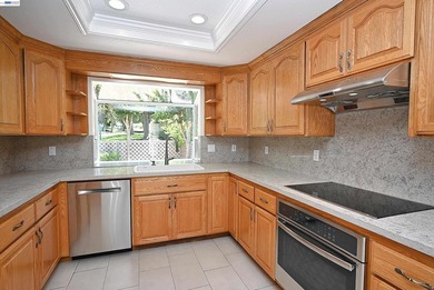 VERY POPULAR SINGLE STORY DETACHED HOME IN THE COVETED CROW - photo 25