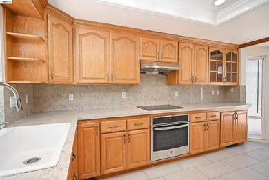 VERY POPULAR SINGLE STORY DETACHED HOME IN THE COVETED CROW - photo 27