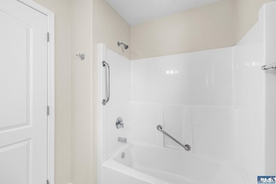Welcome home to this beautifully maintained 3 bedroom, 2 bath - photo 27