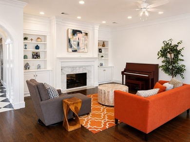 Rare opportunity in coveted Valley View Park Estates, known for - photo 9