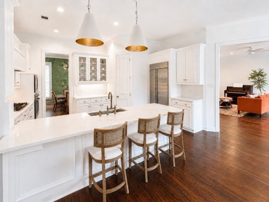 Rare opportunity in coveted Valley View Park Estates, known for - photo 10