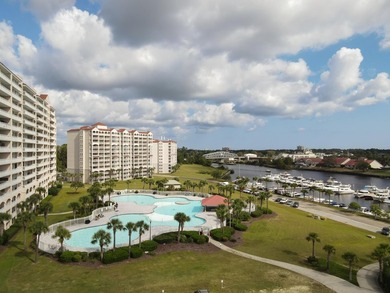 Welcome to luxury living overlooking the picturesque greens of - photo 36