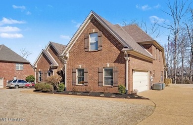 Spacious Living in a Prime Location! Welcome home to this - photo 37