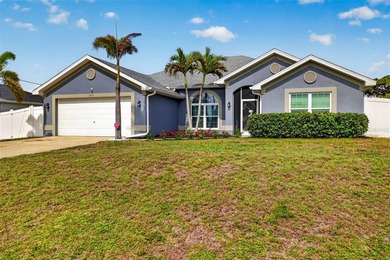 This spacious 4-bedroom, 2 full bath all-electric home is - photo 3