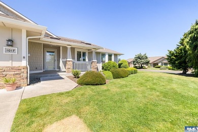 Welcome home to this beautifully maintained 3 bedroom, 2 bath - photo 44