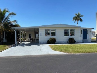 Caloosahatchee River Home For Sale in Fort Myers Florida