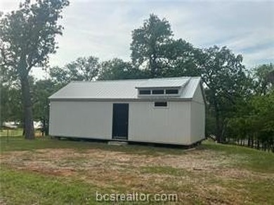 Waterfront Cabin with Electric, Water and Aerobic Septic in a - photo 2
