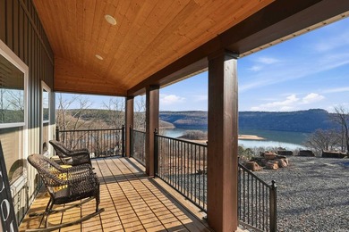 This Property checks a lot of boxes ..*BOAT SLIP *LAKEFRONT - photo 3