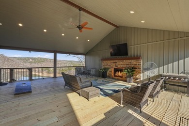 This Property checks a lot of boxes ..*BOAT SLIP *LAKEFRONT - photo 4