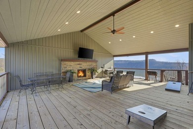 This Property checks a lot of boxes ..*BOAT SLIP *LAKEFRONT - photo 10