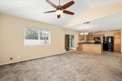 Calling all Savvy Investors and 1st time homebuyers! Great - photo 3