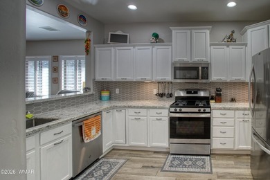 Beautifully Updated 2-Bedroom, 2-Bathroom Single-Level Home on a - photo 16