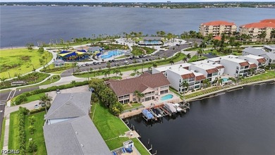 Experience the ultimate Cape Coral waterfront lifestyle at this - photo 32