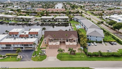 Experience the ultimate Cape Coral waterfront lifestyle at this - photo 37