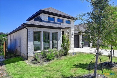 Discover the perfect blend of space, comfort, and style in this - photo 3
