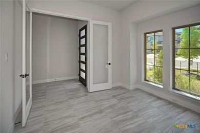 Discover the perfect blend of space, comfort, and style in this - photo 5