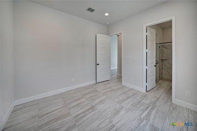 Discover the perfect blend of space, comfort, and style in this - photo 7