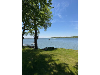 Enjoy lakeside living in this charming 2-bedroom, 2-bath home - photo 6