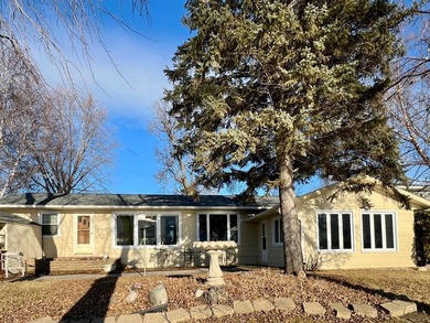 Enjoy lakeside living in this charming 2-bedroom, 2-bath home - photo 7