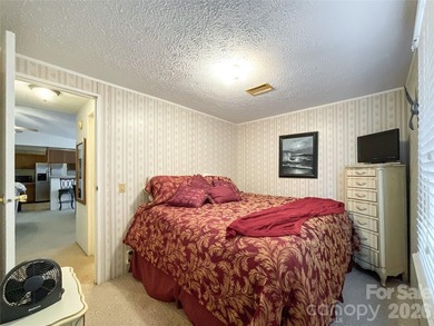 Welcome to your own private lakeside retreat! This stunning - photo 17