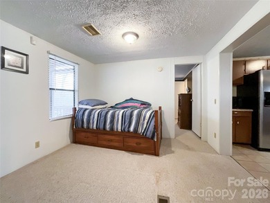 Welcome to your own private lakeside retreat! This stunning - photo 20