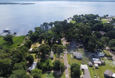 Lake Palestine Getaway - Affordable Lake Living at Its Best! - photo 4