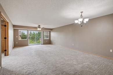Welcome to effortless 55+ living in this beautifully updated - photo 9