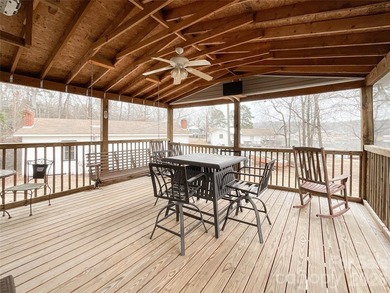 Welcome to your own private lakeside retreat! This stunning - photo 39