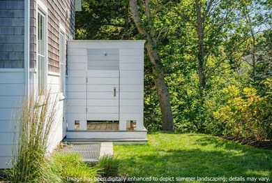 Nestled above the shimmering waters of Bassing Harbor, this - photo 45