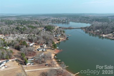 Welcome to your own private lakeside retreat! This stunning - photo 47
