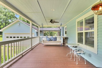 Beautifully renovated Lakehouse on Lake Jacksonville with 1,920 - photo 5