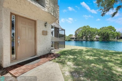 Lake Condo For Sale in Plantation, Florida