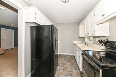 Charming 2BR, 1BA ranch in the heart of Muskego!Comfortable - photo 12