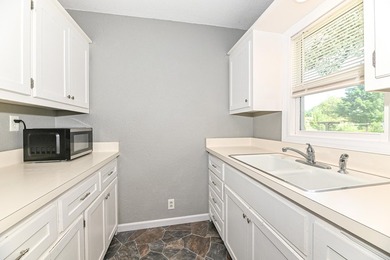 Charming 2BR, 1BA ranch in the heart of Muskego!Comfortable - photo 15
