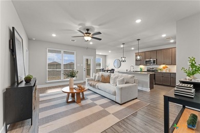 Belton ISD Beauty with $30K+ Upgrades - Move-In Ready Near - photo 6