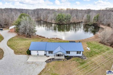(private lake, pond, creek) Home For Sale in Spencer Indiana